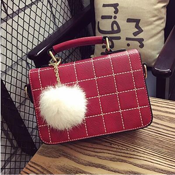 

2016 real red the new hair ball ornaments, small package, lattice retro, collocation any clothes, portable shoulder bag, casual fashion