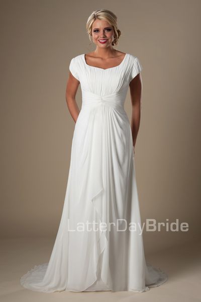 Discount Ivory Ruched Chiffon Modest Beach Wedding Dresses With
