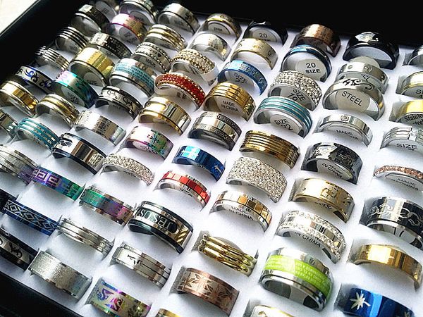 

Оптовые 50pcs смешали много людей женщин нержавеющей стали кольца ювелирных издели