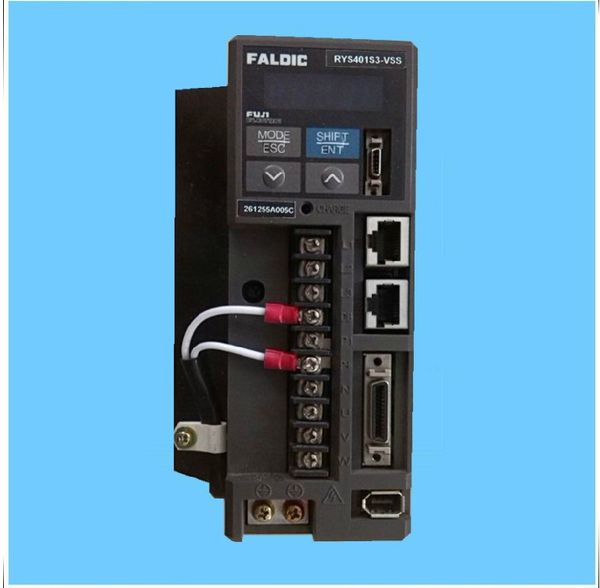 

rys401s3-vss servo driver 90% new looking