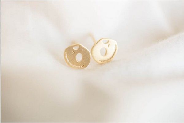 

2016 fashion personality punk gothic hollowed-out skull earrings woman 1 of gold-plated silver plating rose gold plating, Golden;silver