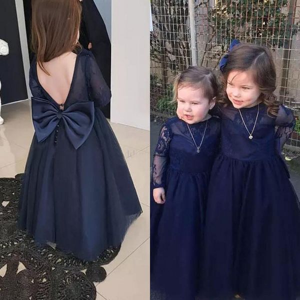 Foto reali 2017 blu navy in pizzo e tulle lunghezza del pavimento abiti da ragazza di fiori per matrimoni backless manica lunga fiocco con fascia abiti formali EN10161