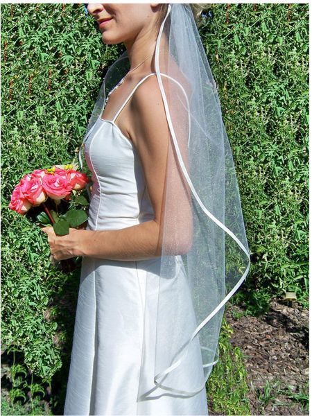 

new elegant simple one layer ribbon edge fingertip length wedding veils with comb bridal veil bridal accessories, Black