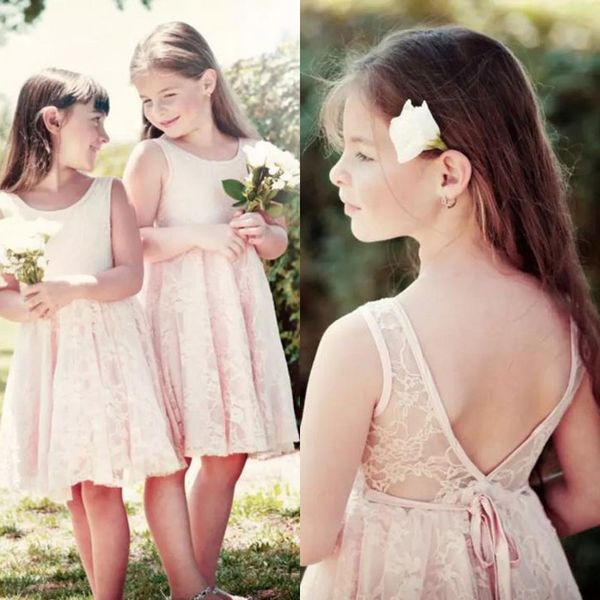 Romantico 2018 Blush Pink Lace Short Country Boho Flower Girls Abiti per matrimoni Economici al ginocchio Abito natalizio per ragazze EN11151