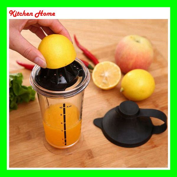 

multi functional fruit lemon juicer infuser squeezers reameamers cup drinking water plastic pp bottles whey protein shaker watter bottle