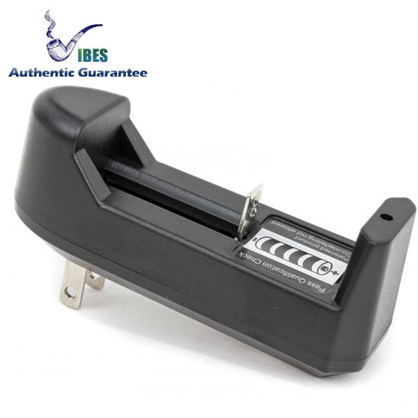 

18650 battery charger ingle lithium batterie charger fit am ung 25r lg hg2 he4 he2 mnke ultrafire 26650 lithium batterie