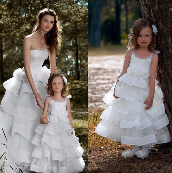 Vestidos de menina de flor branca Organza para casamentos comprimento do tornozelo Ruffles espaguete vestidos de comunhão para meninas