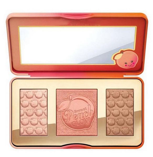 

makeup blushes glow illuminator blushing and bronzing palette infused highlighting 3 colors in one palette send by epacked