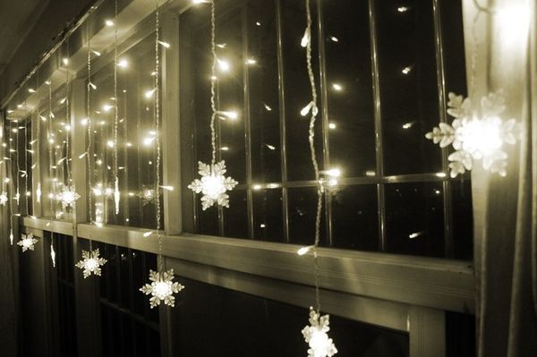

multi-color 4m led holiday curtain decoration christmas wedding light string strip 100 smds 18 snowflake lamp 110v/220v