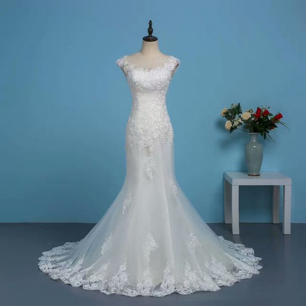 

2017 wedding dress as same as picture wedding dress, White