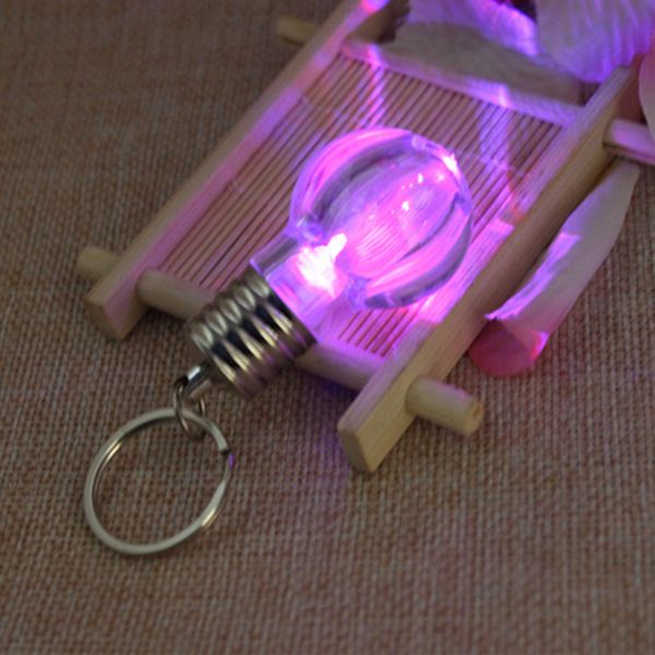 Xinqite colorl bulb Keychain Creative LED LED colorida lâmpada pendente