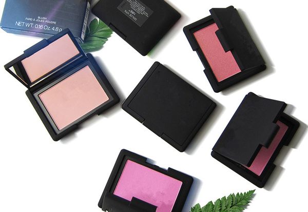 

6 Colors Highlighter Makeup Blush Eyeshadow Face Pressed bronzer Coutour Powder Palette Long-lasting and Easy to Wear