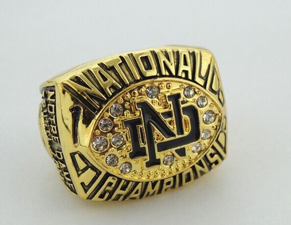 

Кольцо чемпионата мира Нотр-Дам Хольц 1988 года высокое качество