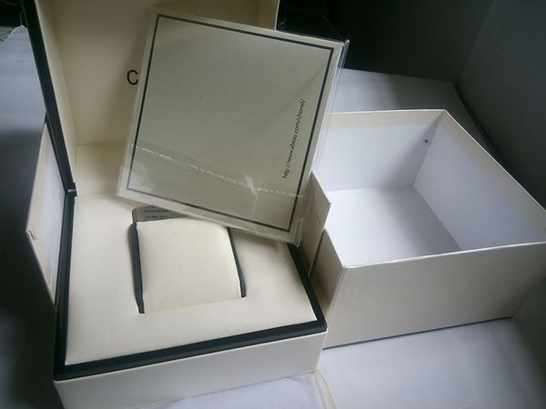 

Brand gift white color leather watch box with booklet ell pecial national famou wri t watch box ca e clock gift box cu tom china factory