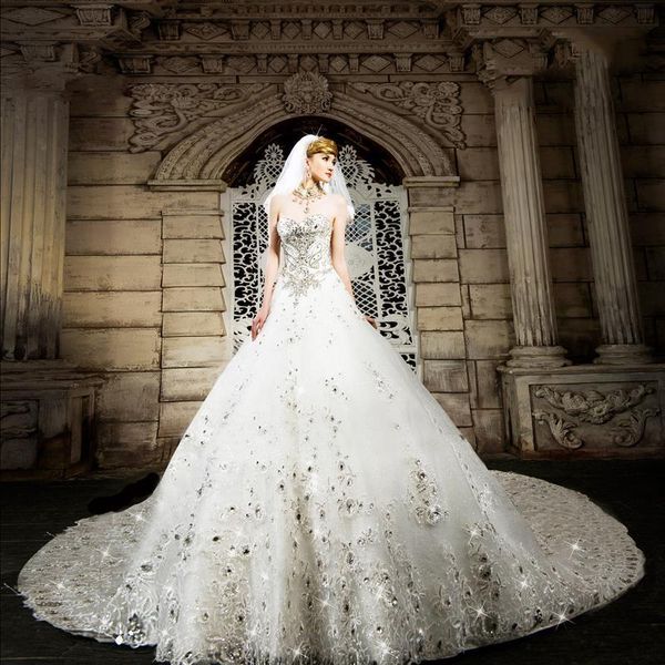 

luxury a-line wedding dresses sweetheart beaded crystal rhinestones chapel train bridal lace-up wedding gowns real p custom made, White