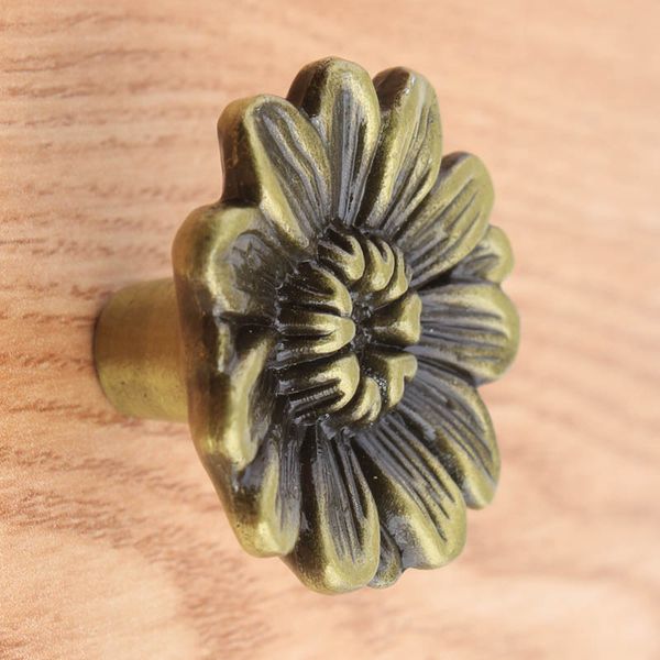 2019 Vintage Originality Chrysanthemum Drawer Knobs Bronze Antique