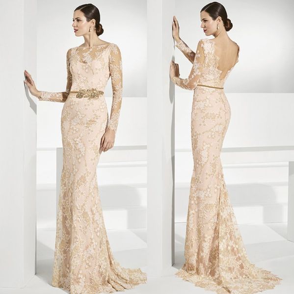 

elegant lace mermaid mother of the bride dresses sheer bateau neck backless wedding guest dress floor length plus size evening gowns, Black;red