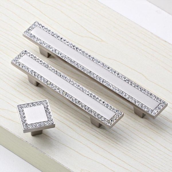

2pcs Luxury Silver Modren Crystal Glass Diamond Furnitu Knobs Drawer Wardrobe Kitchen Cabinets Cupboard Dresser Pulls Door Accessories
