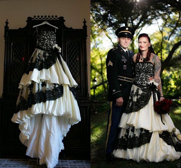 

Vintage Gothic Ball Gown Wedding Dresses 2016 Off the Shoulder Strapless Neckline Ruched Tiered Court Train Gothic Black Wedding Gowns