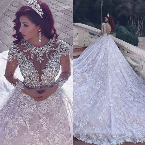 

роскошный кафедральный поезд 2019 свадебные платья с длинными рукавами из бисера кружева аппликация свадебные платья драгоценный шею кристал, White
