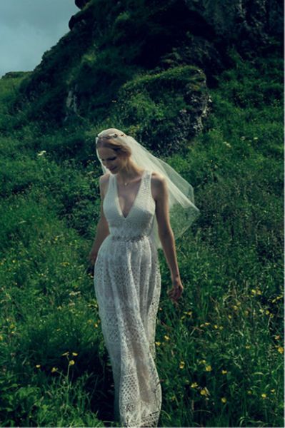 

romantic bohemian beach wedding dresses deep v-neck bridal gowns vintage long appliques a line wedding dress vestido de noiva, White