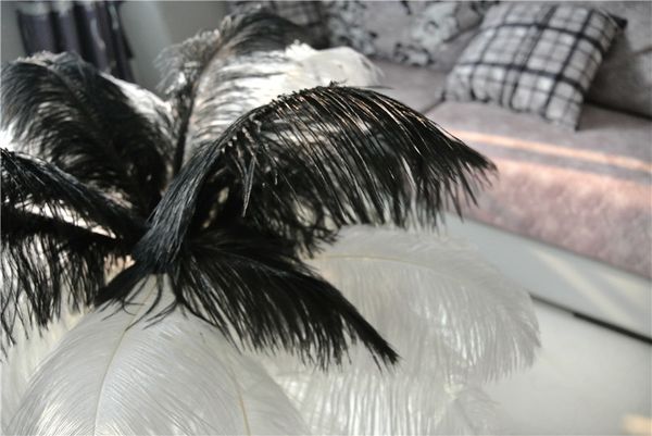 

100pcs/lot white and black ostrich feathers plumes wedding centerpieces wedding decor party feather supply decor