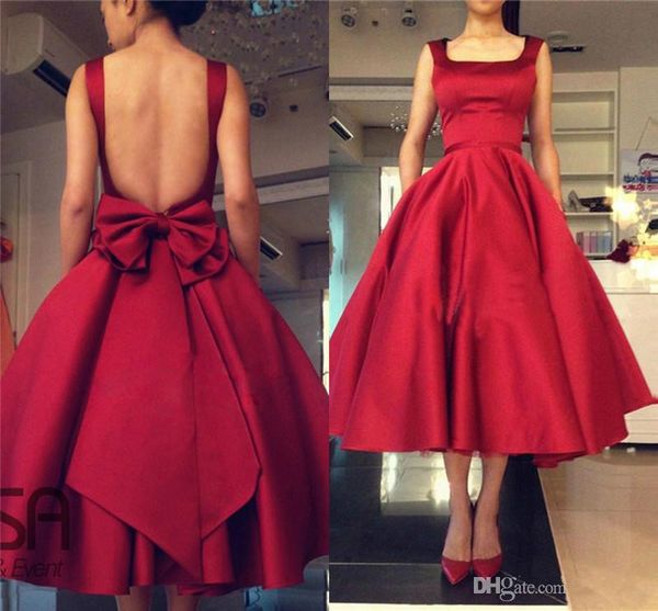 Barato Saia inchada vermelha vestidos de casa 2019 vestidos de noite backless comprimento de chá vestidos de cocktail com laço grande para trás