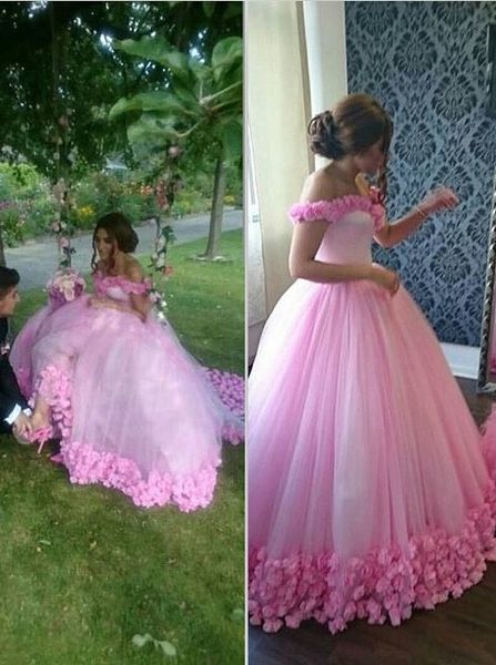 

new baby pink sweet 16 princess quinceanera dresses off shoulder flowers backless ball gown basque waist long prom dresses, Blue;red