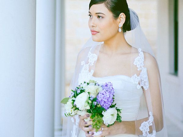 

new selling elegant luxury romantic chapel white ivory lace applique veil bridal head pieces for wedding veil, Black