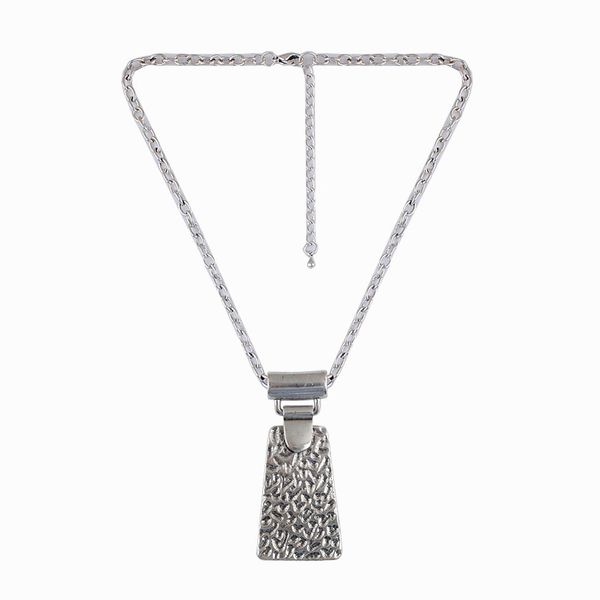

vintage chic necklace environmentally friendly materials neutral pendant antique silver plating