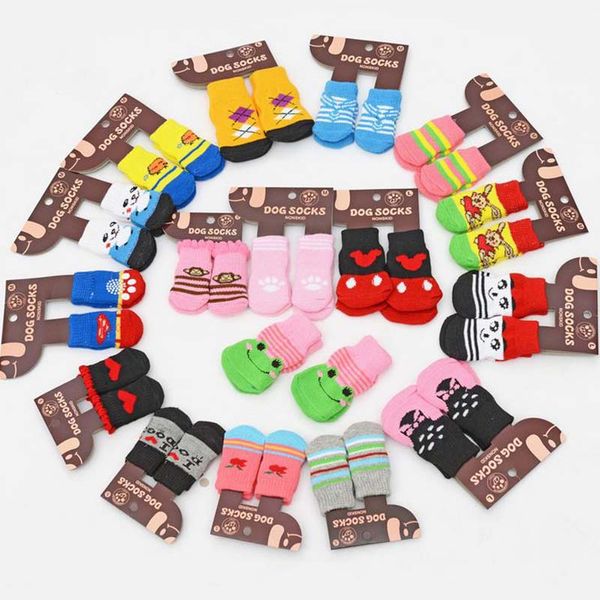 Hot pet dog cat calze calde per l'inverno Cute Puppy Dogs Morbido cotone antiscivolo Tessuto a maglia Calzino Cane gatto Calzini Vestiti 4 pezzi / set BI