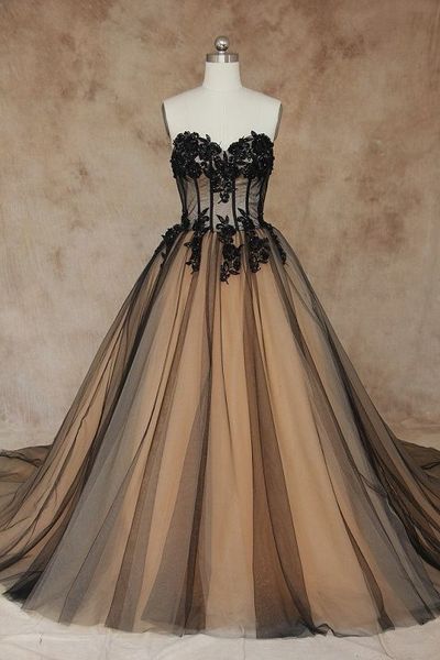 Neues schwarzes Gothic-Champagner-Hochzeitskleid, nicht weiß, herzförmiger Perlen-Spitze-Tüll, bunte Brautkleider mit farbigem Vintage-Stil