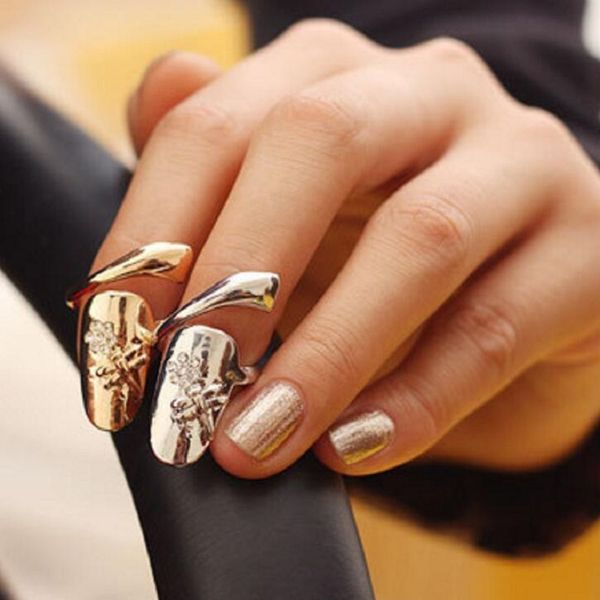 Großhandel 10 teile/los Exquisite Nette Retro Königin Libelle Design Strass Pflaume Schlange Gold/Silber Ring Finger Nagel Ringe