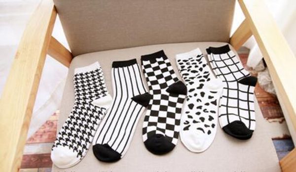 

Black White Stripped Plaid Style Men's Cotton Socks Men's Sporting Casual Cotton Socks