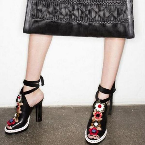 

Sandálias brand_fashion