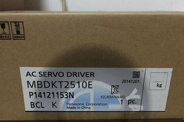 

mhmj042g1v + mbdkt2510e новый и оригинальный серводвигатель + драйвер