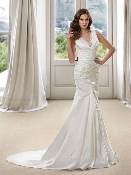

Sensual Mermaid Wedding Dress 2019 Newest Beaded Deep V Neck Sleeveless Appliques Sequins Court Train Bridal Gown Vestidos De Novia