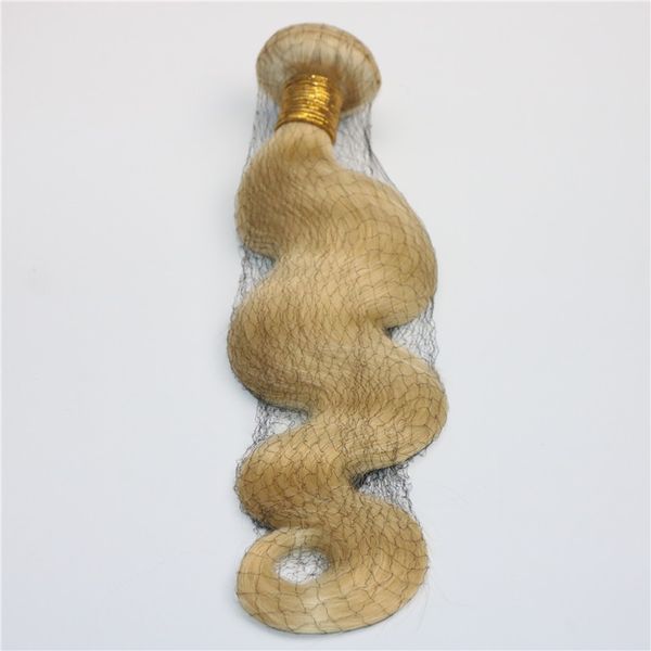 613 pacchi di capelli Tessuto di capelli umani Candeggina Bionda Onda del corpo Le trame di capelli vergini brasiliani possono essere tinte e acconciate.