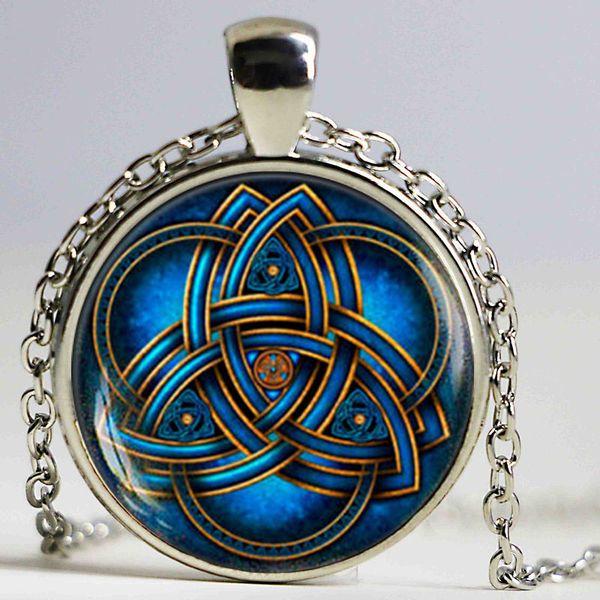 collier homme triquetra collier homme triquetra