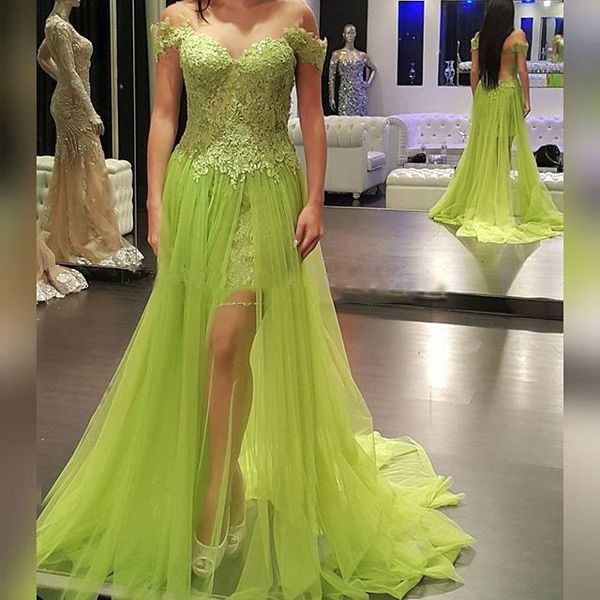 

2019 Newest A-line Party Dresses Off-the-Shoulder Popular Tulle Lace Prom Dress Floor length Lace Appliqued Formal Gown Robe de soiree