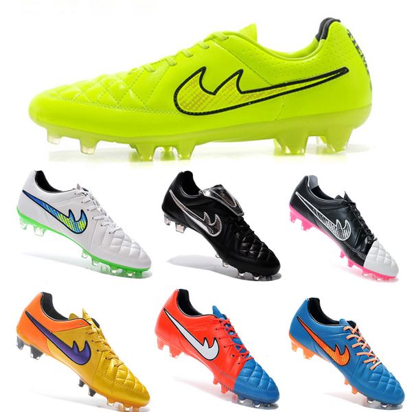 botas de futbol tiempo