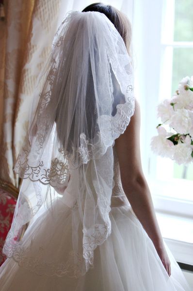 Veli da sposa corti in pizzo Veli da sposa a due strati Velo fatto a mano con punta delle dita Velo con bordo in pizzo Bianco Avorio