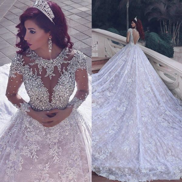 Cristais de luxo frisado vestidos de casamento do laço 2017 ilusão manga comprida sem encosto a linha de vestidos de noiva custom made vestidos de noiva capela trem