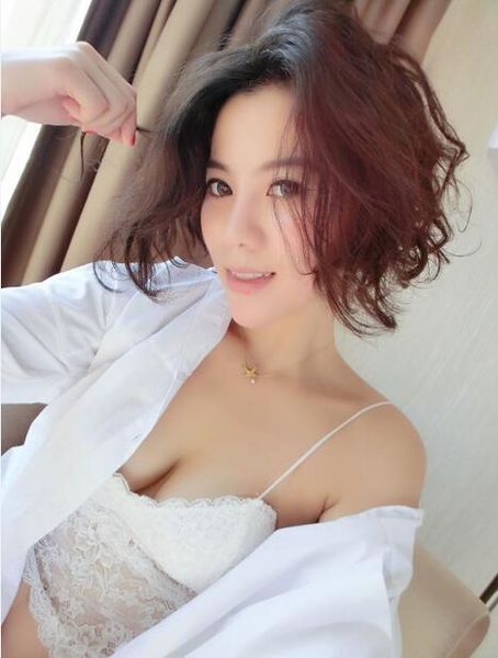 

the new summer new european and american wild v-neck ultra-thin solid color lace straps wrapped chest vest, Black;white