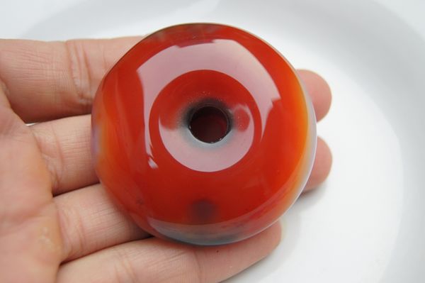 

natural red agate manual sculpture buckle (peace) of the four seasons peace pendant necklace, Silver