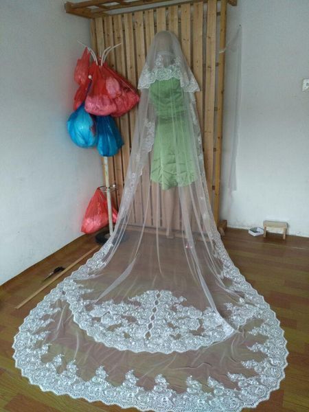 

new elegant soft tulle romantic 2t lace applique edge sequin appliques with comb lvory white wedding veil cathedral bridal veils 3m length, Black