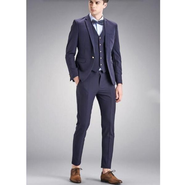 

Лучший мужской костюм для мужчин подходит к формальным вечеринкам в стиле класси