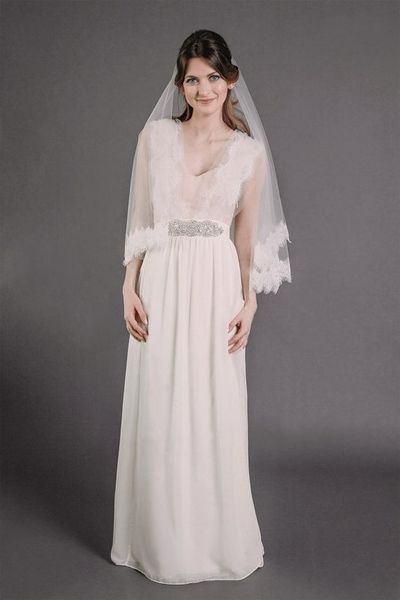 

new mazing for wedding dresses wedding veil white ivory filigree applique wristbridal veils with comb, Black