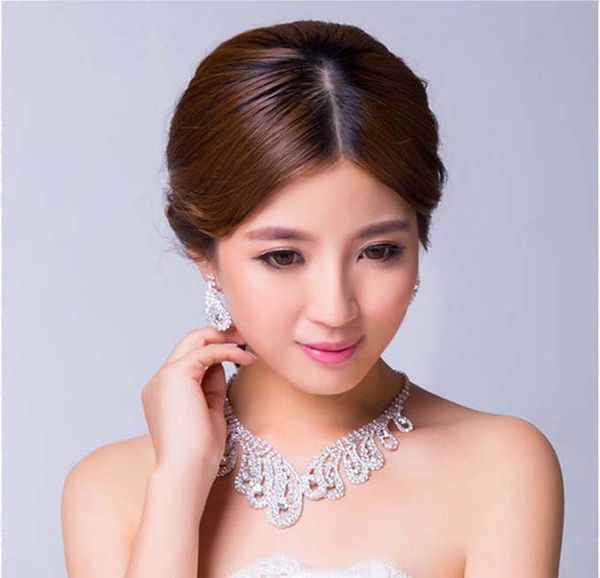 2020 conjunto de jóias de noiva de cristal banhado a prata colar brincos de diamante conjuntos de jóias de casamento para noiva damas de honra feminino nupcial ac266c