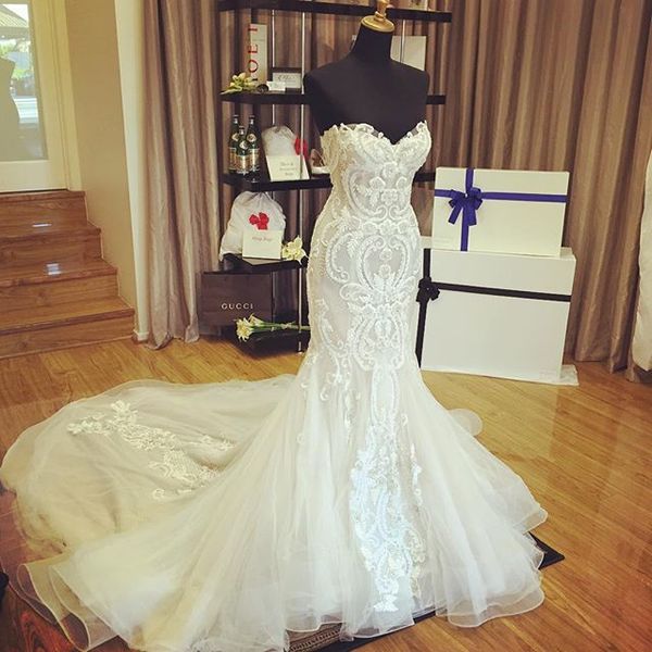 

2018 берта русалка кружева свадебные платья длинные милая рукавов суд поезд бусины свадебные платья кристалл аппликация старинные свадебные, White